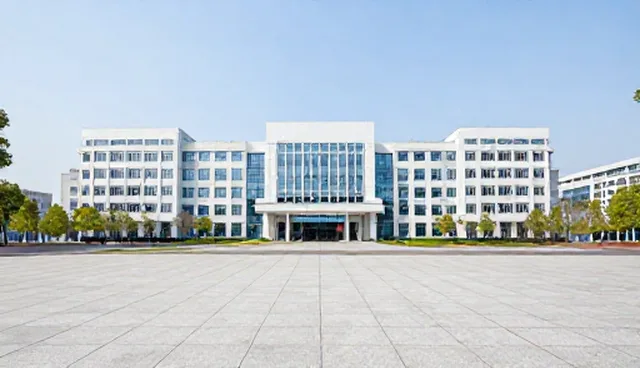 企业官网定制:选型时需关注哪些用户体验关键点